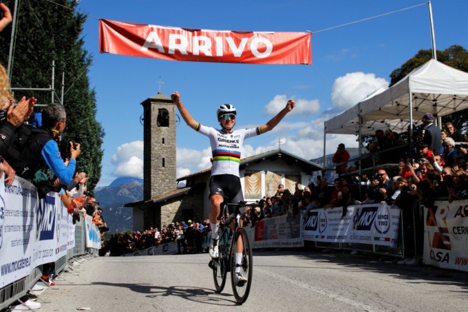 Lorenzo Finn concede il bis, sua la vittoria alla Olgiate Molgora-Ghisallo