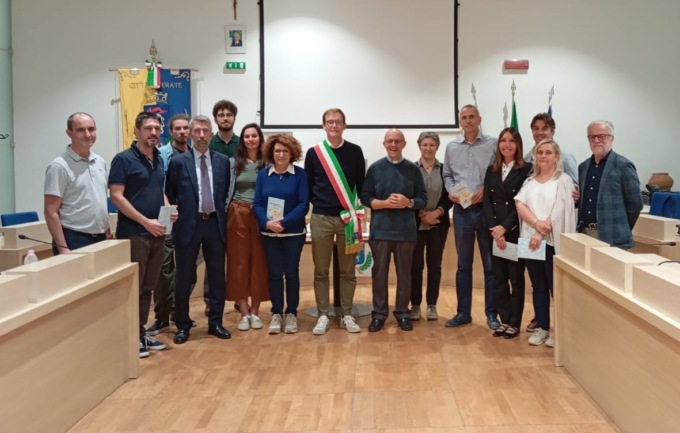 Don Mauro Malighetti ha incontrato il Consiglio comunale