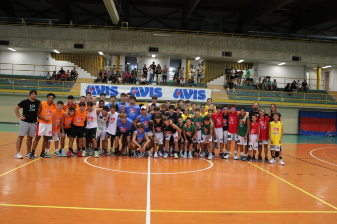 Torneo Avis Aido, quando il basket incontra il mondo del volontariato: bella giornata di sport a Calusco d’Adda FOTOGALLERY