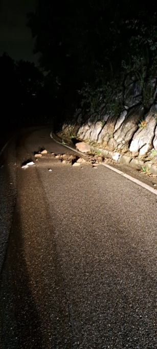 Un’altra scarica di sassi sulla SP58