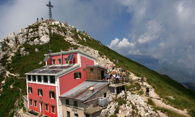 Prorogata la scadenza per le domande sul Bando Rifugi