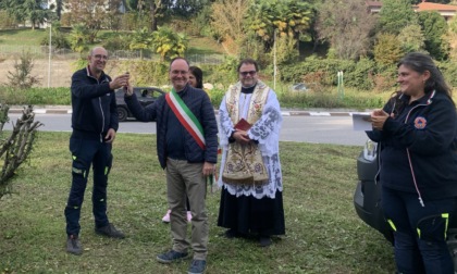 Inaugurato il nuovo mezzo della Protezione civile: "Ai volontari, tanta riconoscenza"