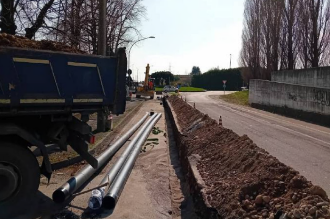 Continuano i lavori di Lario Reti Holding per rinnovare la rete idrica a Merate