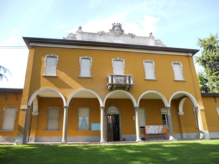 Aggredisce una maestra all’asilo: dieci giorni di prognosi per l’insegnante