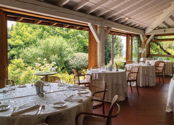 Ecco la guida “Milano e Lombardia a Tavola 2025”: tutte le menzioni del territorio