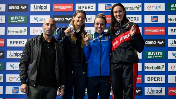 Assoluti di nuoto, Anna Pirovano medaglia d’oro nei 400 misti