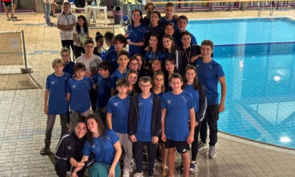 Nuoto, la Sogisport Nibionno bagna il suo esordio vincendo nei Categoria