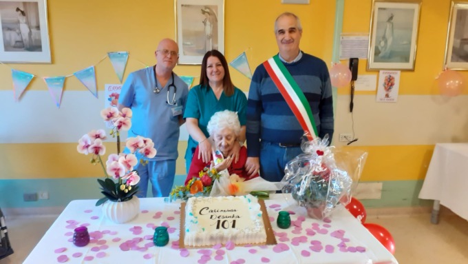 Festa alla Rsa per la 101enne Maliscic Desanka