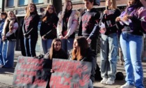 Studenti e studentesse dicono no alla violenza di genere