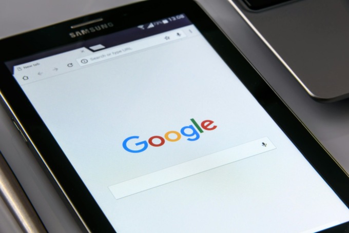 Le pagine web dei Comuni meratesi sono scomparse da Google