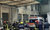 Tragedia sul lavoro, morto l'operaio rimasto schiacciato a Erba