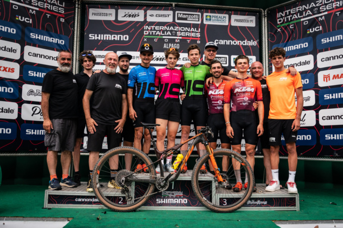 Ktm Protek Elettrosystem, fucina di talenti azzurri: “Li valorizziamo senza la pressione di dover vincere”