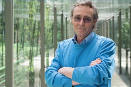 Andrea Vitali a teatro a Merate con “Il sapore del Natale”