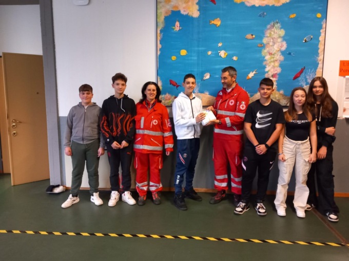Dalla Croce Rossa un mare di buoni scuola Esselunga alla scuola media