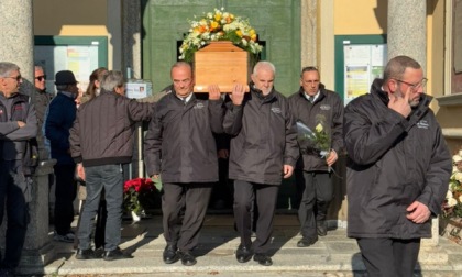 L'ultimo saluto a Gianfranco Rossi: "Amarti è stato facile, dimenticarti sarà impossibile"