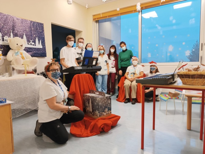 Pediatria, Abio e Lions regalano sorrisi ai bimbi ricoverati