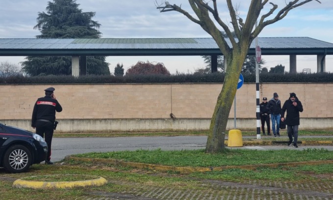 Accoltella l’ex fidanzata: l’aggressore resta in carcere