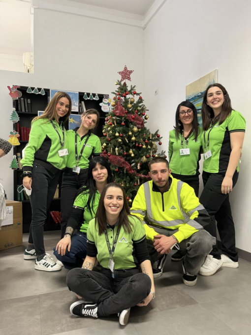 Al Frisia di Merate, l’albero di Natale inclusivo di Leroy Merlin