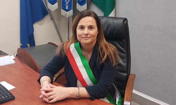 Il sindaco: “Ho affrontato il tumore, la prevenzione mi ha salvata”