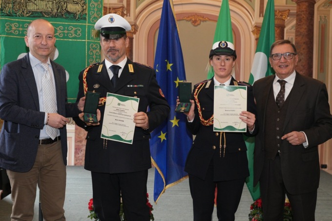 Vigili eroi, premiati da Regione Lombardia