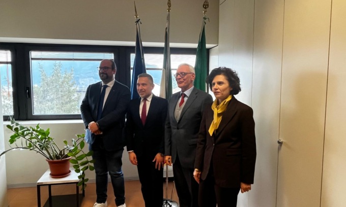 Tre mesi senza treni, ecco 72 bus