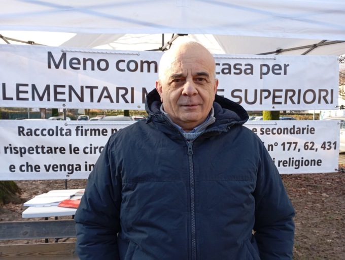 La petizione di nonno Fulvio: “Troppi compiti per i bimbi”
