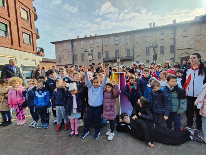 La fiamma olimpica illumina il Meratese – TUTTE LE IMMAGINI