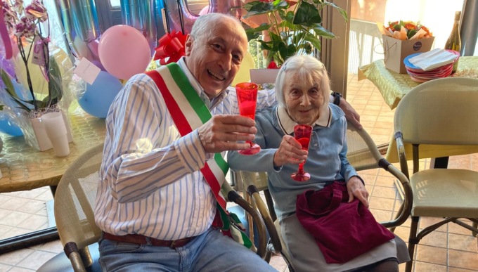 Grande festa per la neo centenaria Giuseppina Gilardi