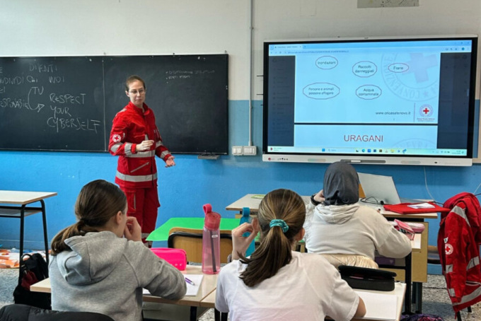 La Protezione Civile di Bulciago e la Croce Rossa di Casatenovo a scuola per una giornata informativa