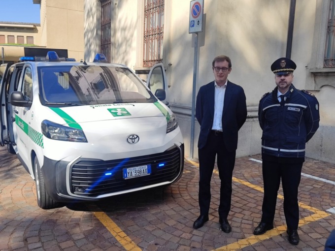 Nuova stazione mobile per la Polizia locale di Merate
