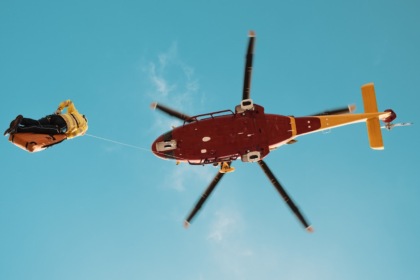 Escursionista colpito da un fulmine sulla ferrata salvato dal Cnsas