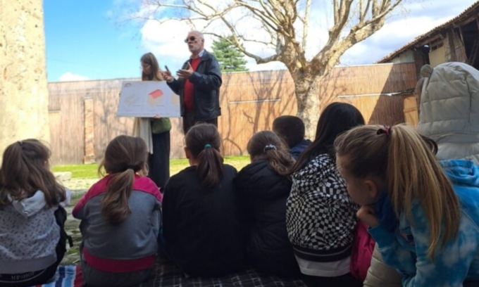 Bambini delle scuole lecchesi in visita ai musei