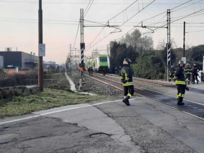 Trovato un cadavere sui binari del treno