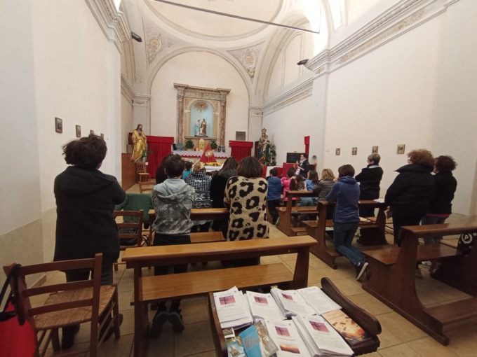 Non è Le Mans ma Colle Brianza: in tanti alla “24 ore di preghiera”