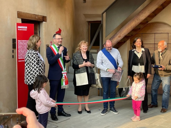 “Conversio – Un amore inevitabile”: Inaugurata la mostra di Dolores Previtali