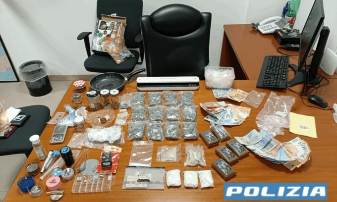 Sgominata rete di spacciatori in Brianza: coinvolti minorenni