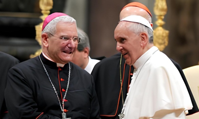 Morte di papa Francesco, le parole del vescovo Beschi: «Tante le preghiere, tante le lacrime»