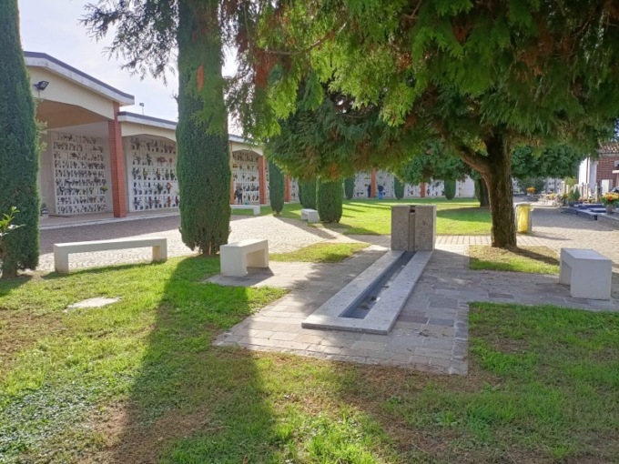 A Osnago cimitero chiuso per estumulazioni