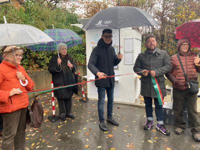 Vandalismi alla casetta dell’acqua: “Serve più senso civico”