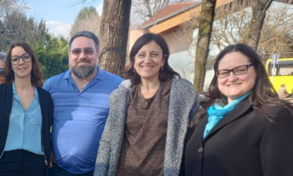 La minoranza distribuisce volantini contro il sindaco: “Troppo dilettantismo”