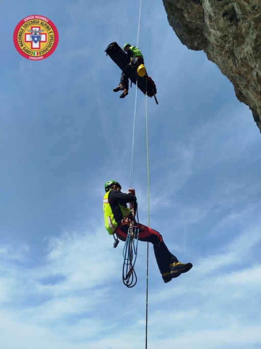 escursionista precipita