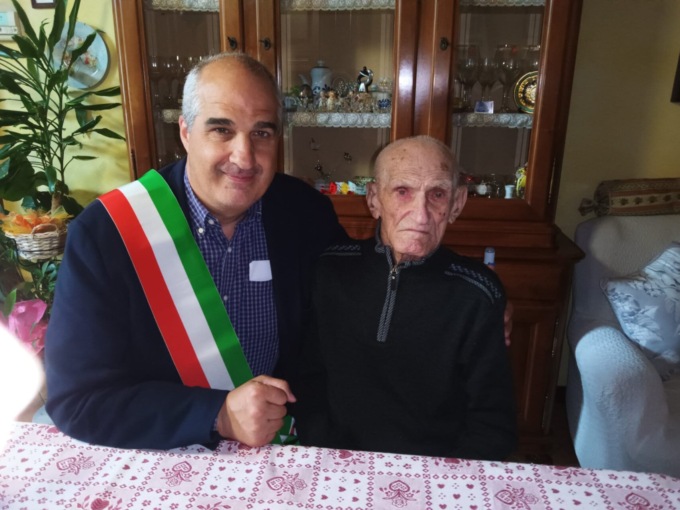 Gli auguri del Comune al 101enne Rino Manzoni