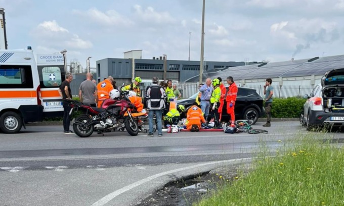 Non ce l’ha fatta la pensionata investita in bici da un camion
