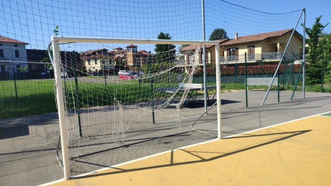 La segnalazione: “Degrado nell’area Playground di via Avignone”