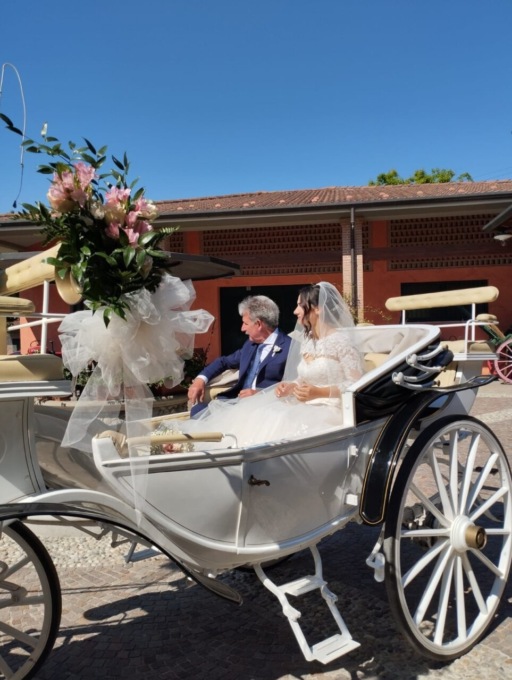 Matrimonio da fiaba con la carrozza di Sanremo