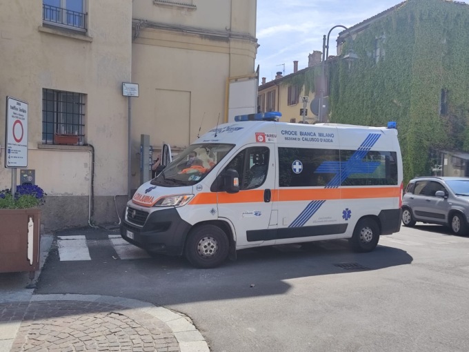 Violenza in centro: aggredisce la moglie e scappa