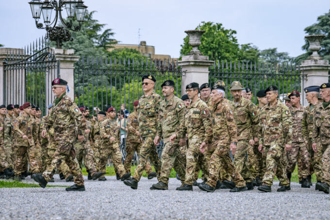 Esercitazioni militari nel Meratese, scoppia la polemica