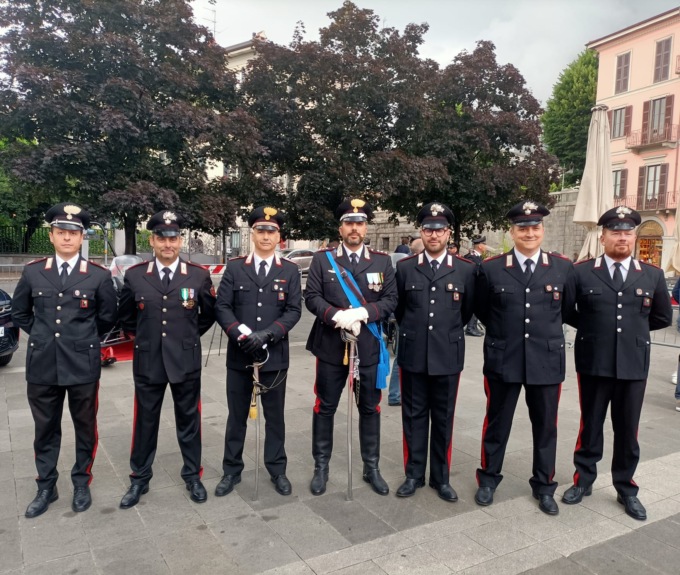 Militari meratesi premiati durante la festa dei Carabinieri a Lecco