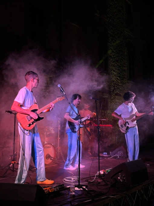 “Vibrazioni estive”: cinque ore di show nel centro di Merate