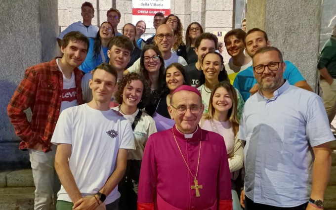 Giubileo dei giovani. La consegna del mandato da parte dell’arcivescovo Delpini: “Partire per incontrare Gesù”